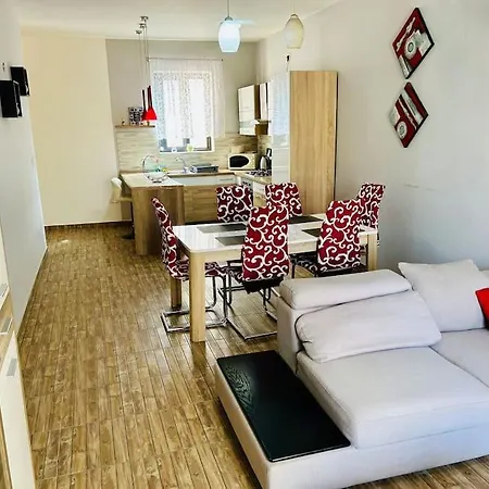 アパート Seaside Duplex セント・ポールズ・ベイ