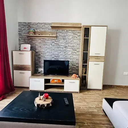 Seaside Duplex Lägenhet St. Paul's Bay