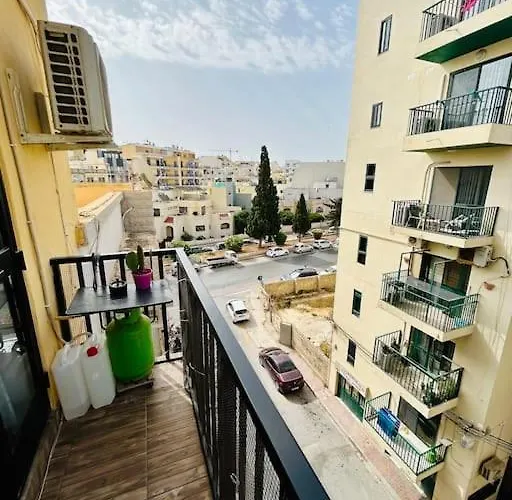 Seaside Duplex Apartamento St. Paul's Bay